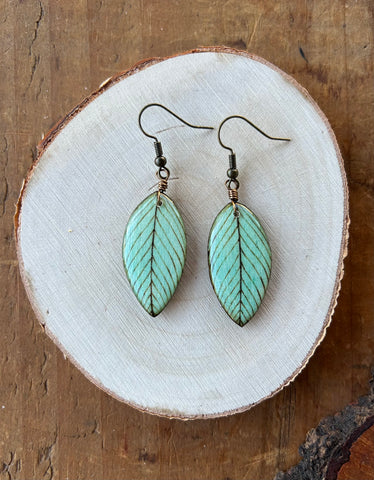 Aqua Leaves