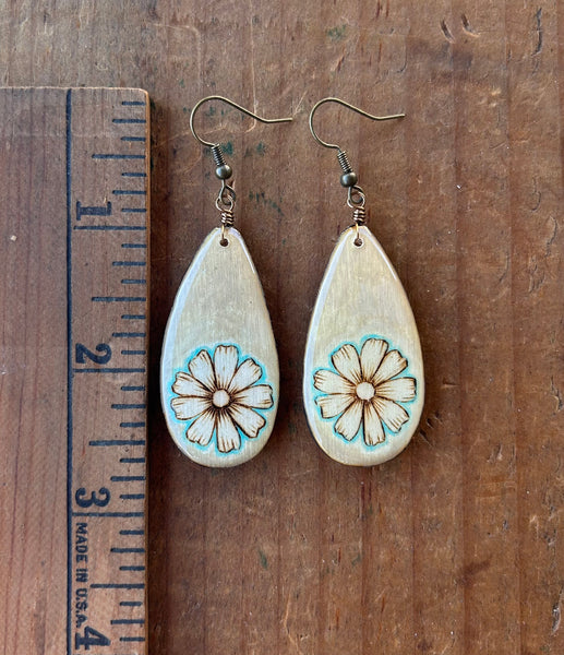 Daisy Teardrops