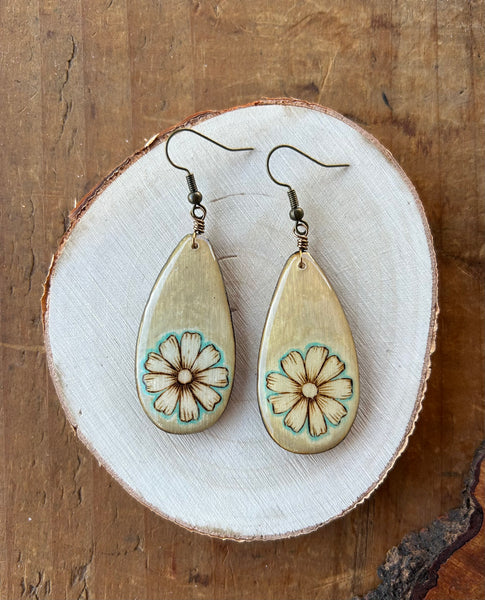Daisy Teardrops